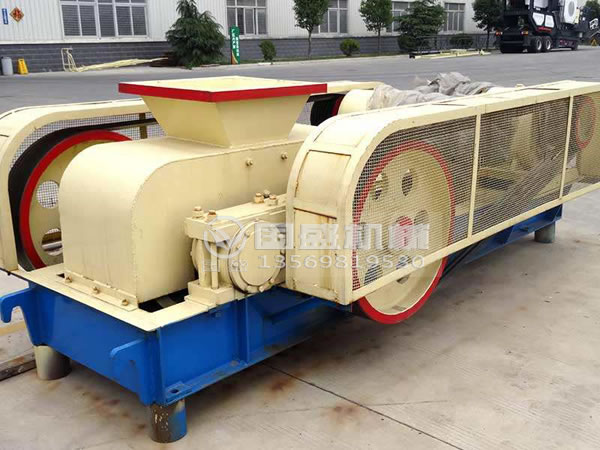 對輥破碎機(jī)設(shè)備生產(chǎn) 對輥破碎機(jī)設(shè)備生產(chǎn)